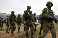 La Russie accuse l'Ukraine de terrorisme et&nbsp;avive le conflit en Crim&eacute;e