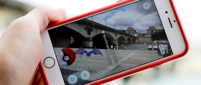 Le jeu Pokemon Go sur un smartphone. Image d'illustration.