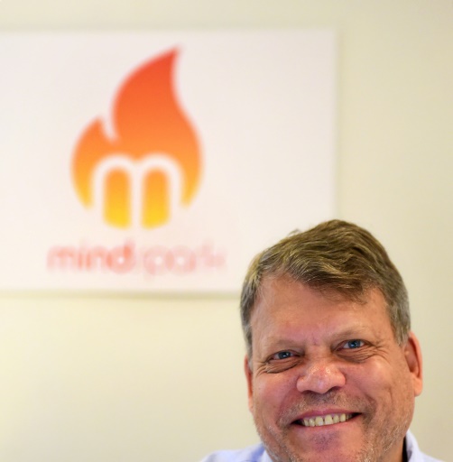 Gray Benoist, cofondateur et président de Mindspark, dans ses bureaux à Santa Monica, le 24 août 2016 © Frederic J. BROWN AFP