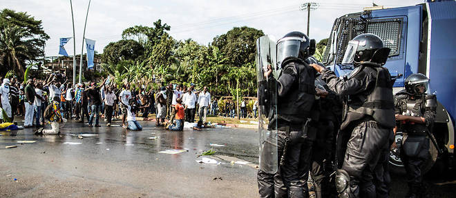 Les forces de l'ordre interviennent au Gabon pour stopper les emeutes apres la reelection d'Ali Bongo