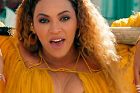 Beyoncé explose des voitures à la batte dans le clip de Hold Up