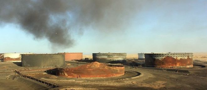 Les forces du general Haftar s'emparent de deux terminaux petroliers.