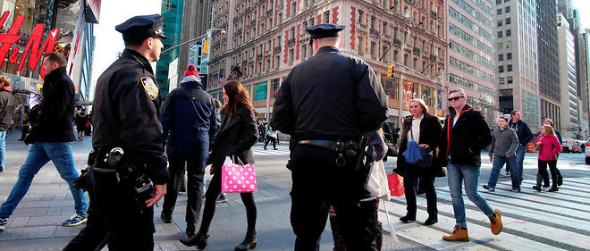 Une Britannique musulmane portant le hijab a ete attaquee en plein coeur de Manhattan.