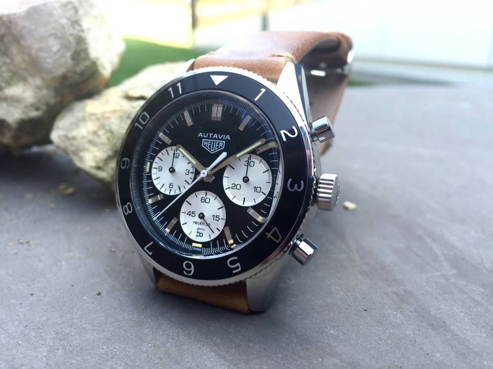 TAG Heuer relance l Autavia Montres