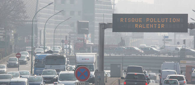 Les alertes pollution ne sont pas rares dans les grandes metropoles comme ici, le 18 mars 2016, a Paris
 
 