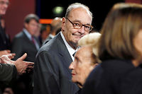 Bernadette Chirac est rentr&eacute;e chez elle, l'ancien pr&eacute;sident toujours hospitalis&eacute;