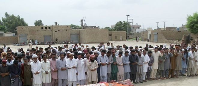 Funerailles de Qandeel Baloch, de son vrai nom Fauzia Azeem, le 17 juillet 2016 a Shah Sadar Din, dans la province du Pendjab au Pakistan
