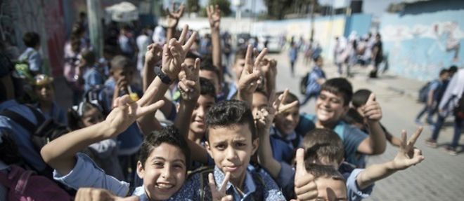 Des eleves palestiniens, a Gaza, le 12 octobre 2016