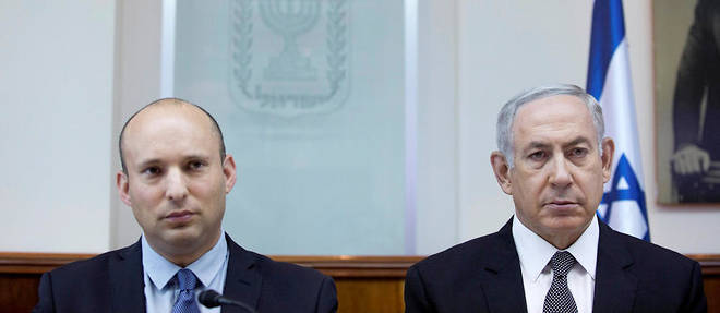Le ministre israelien de l'Education Naftali Bennett et le Premier ministre Benjamin Netanyahu.