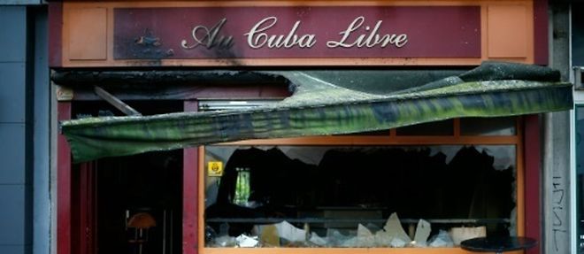 Lendemain de l'incendie du Cuba Libre le 5 aout 2016 qui a fait 14 morts, a Rouen.