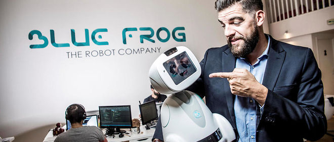Rodolphe Hasselvander, fondateur et PDG de la start-up Blue Frog Robotics, concepteur du robot domestique Buddy, robot compagnon grand public.