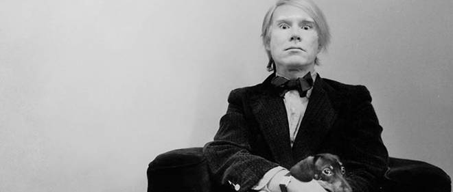 Andy Warhol ne quittait jamais sa Cartier Tank..., mais il ne la remontait jamais !