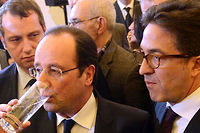 Les indiscrets du &quot;Point&quot; : Aquilino Morelle&nbsp;sans complaisance, Valls en embuscade