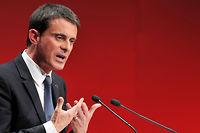 &Agrave; Tours, Manuel Valls veut rassembler une gauche presque &quot;pulv&eacute;ris&eacute;e&quot;