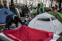 Paris : le camp de migrants de Stalingrad &eacute;vacu&eacute;
