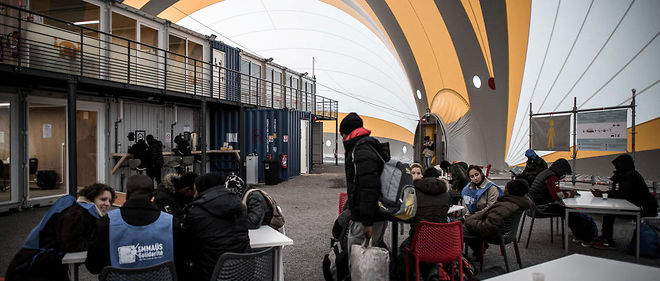 Le centre de premier accueil des migrants a Paris.