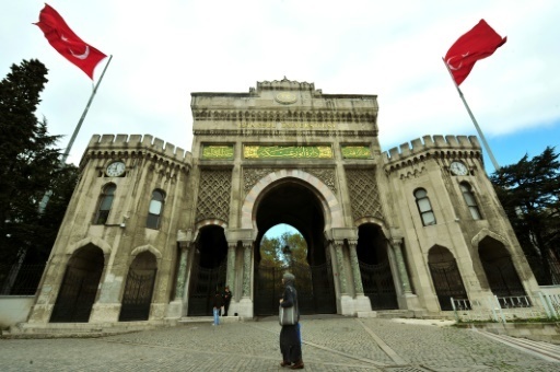 L'universite d'Istanbul le 23 octobre 2010 apres que le voile a ete autorise de nouveau a l'universite