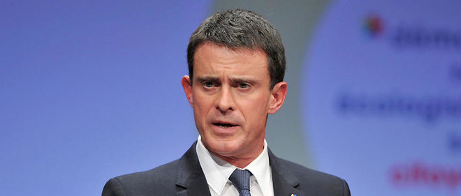 Manuel Valls denonce deux "injustices" : la "concurrence deloyale" et la "delocalisation des profits". 