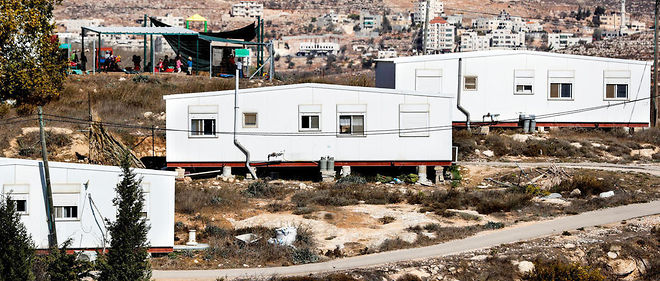 Mobil-homes de la colonie sauvage d'Amona, installee en 1997 sur des terres privees palestiniennes, non loin de Ramallag en Cisjordanie.  