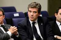 Primaire : face &agrave; l'hypoth&egrave;se Valls, comment r&eacute;agissent les autres candidats ?