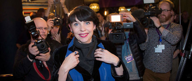 Birgitta Jonsdottir est la presidente du groupe parlementaire Pirate.