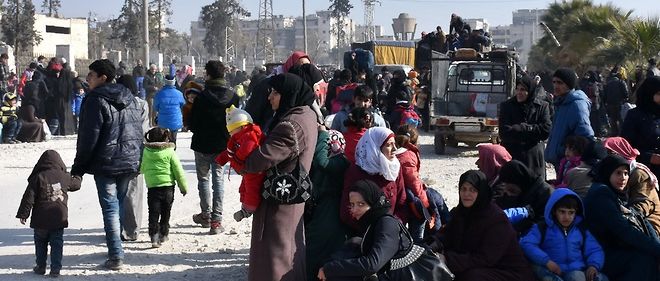Des milliers de civils se sont refugies dans des secteurs sous le controle des forces du regime dans la partie ouest d'Alep.