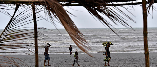 La plage de Kerema en Papouasie-Nouvelle-Guinee, ou une alerte au tsunami a ete declenchee samedi.