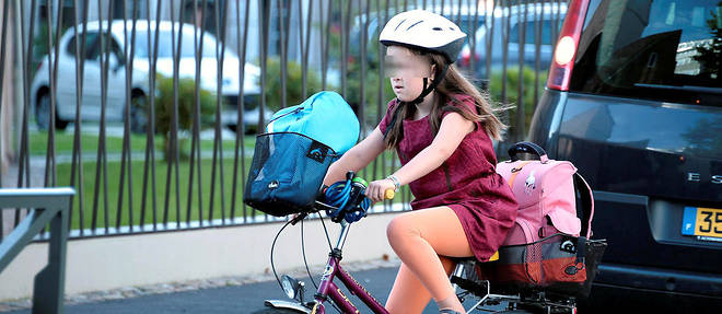 Vidéo - Les enfants de moins de 12 ans devront porter un casque à vélo