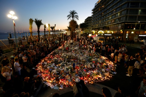 Mémorial en souvenir des victimes de l'attaque au camion sur la Promenade des Anglais, à Nice, le 17 juillet 2016 © Valery HACHE AFP/Archives