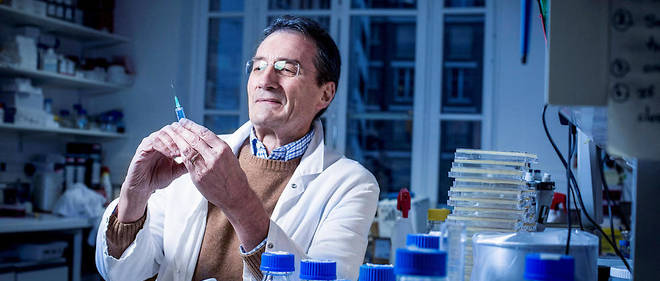 Philippe Sansonetti a l'Institut Pasteur le 12 decembre. "Il y a une dimension collective et civique du vaccin", affirme le professeur.