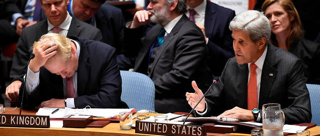Boris Johnson, ministre des Affaires etrangeres britannique, et le secretaire d'Etat americain John Kerry, au Conseil de securite de l'ONU, le 21 septembre 2016. 
