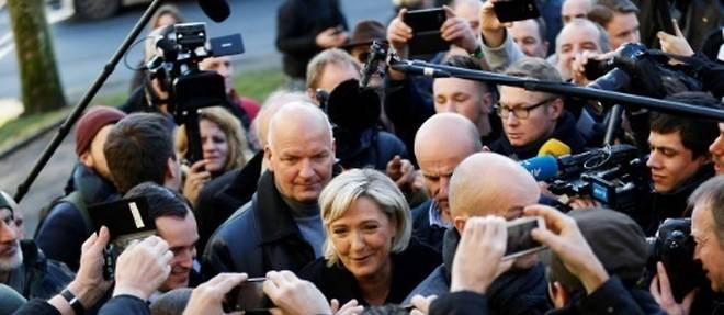 Marine Le Pen, candidate Front national a la presidentielle, le 6 janvier 2016 a Ecouis dans l'Eure