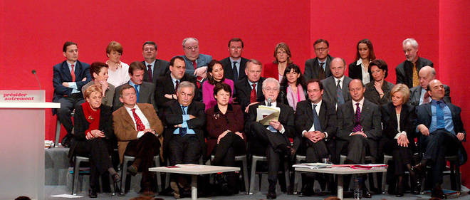 Une grande partie du gouvernement Jospin et Francois Hollande en mars 2002 lors de la campagne presidentielle. Lionel Jospin sera battu.