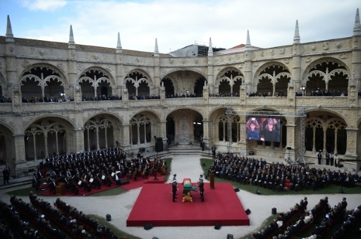 Ultime hommage a l'ex-president portugais Mario Soares dans le cloitre du monastere des Hieronymites a Lisbonne, le 10 janvier 2017