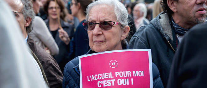Une manifestation pour l'accueil des refugies a Paris, en septembre 2015.