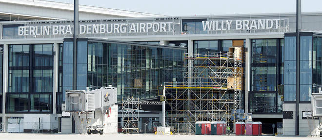 L'aeroport Berlin-Brandenburg-Willy-Brandt, surnomme BER, peine a sortir de terre.
