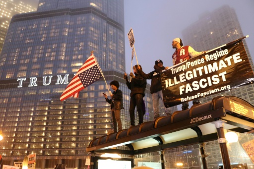 Des manifestants anti-Trump à Chicago, le 20 janvier 2017 © derek henkle AFP