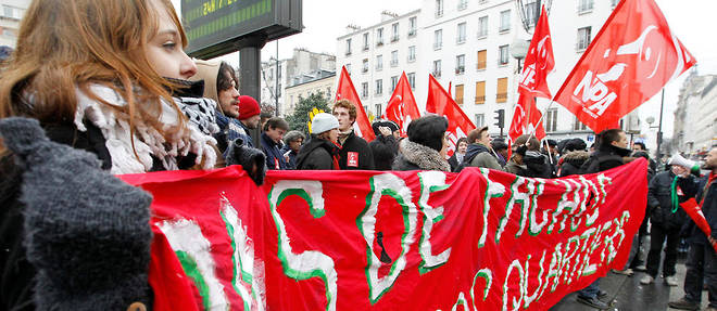 Le NPA a une manifestation contre l'islmaphobie organisee par le CCIF en 2010 a Paris. 