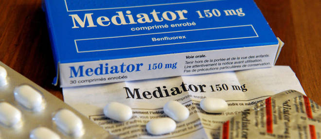 Le Mediator a ete retire du marche en 2009, alors qu'il etait encore prescrit a 300 000 patients et 10 ans apres la premiere alerte de pharmacovigilance. Il serait responsable du deces de 500 et 1 000 personnes.