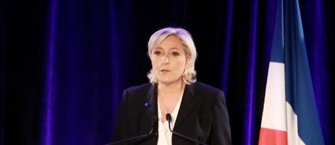 Marine Le Pen, candidate FN a la presidentielle, le 26 janvier 2017 lors d'une conference a Paris sur la "France durable"