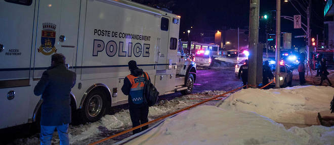 Le centre culturel islamique a Quebec a ete pris pour cible par deux hommes masques qui ont fait feu sur les fideles.