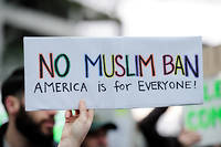 Manifestation a Portland contre le decret signe par Donald Trump pour interdire l'entree sur le territoire americain aux citoyens de sept pays musulmans.   (C)Alex Milan Tracy