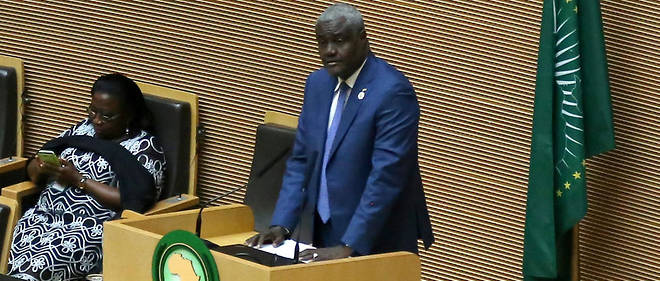 Moussa Faki Mahamat, ministre tchadien des Affaires etrangeres, preside la Commision de l'Union africaine.