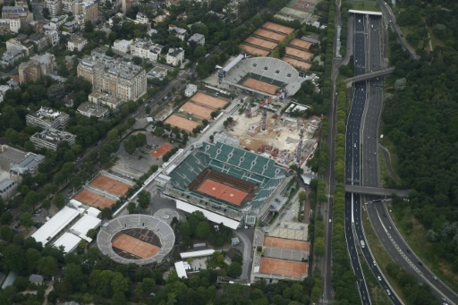 Vue aerienne du stade Roland-Garros, le 14 juillet 2016 a Paris 