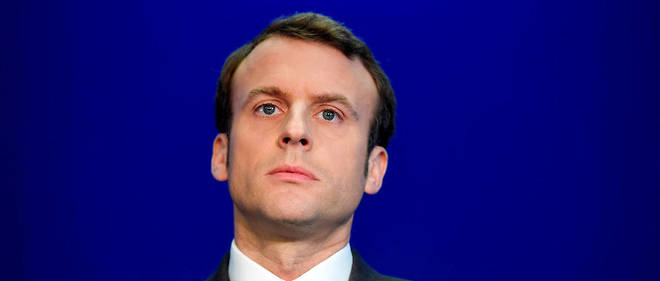 Le depute Les Republicains Nicolas Dhuicq affirme qu'Emmanuel Macron serait un "agent du grand systeme banquier americain".