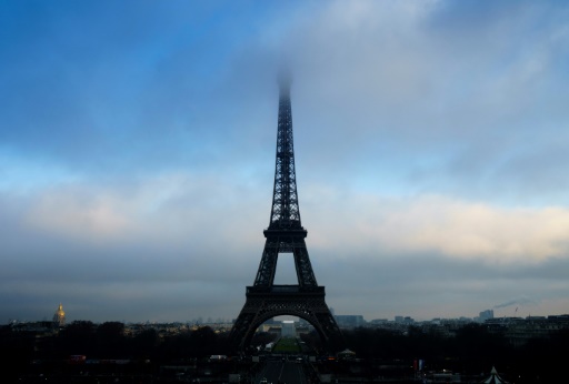 Vue sur la Tour Eiffel à Paris, le 2 janvier 2017 © OLIVIER MORIN AFP