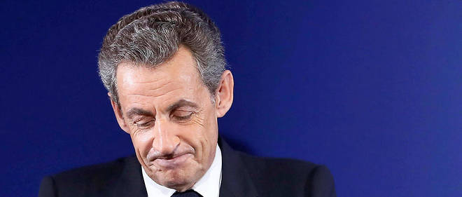 Nicolas Sarkozy est << tres heureux de participer au developpement et au rayonnement international d'AccorHotels, un des fleurons des entreprises francaises >>.