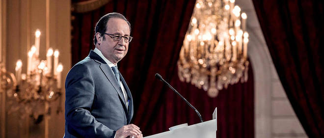 Francois Hollande se rend au Grand-Orient de France pour une ceremonie celebrant le 300e anniversaire de la franc-maconnerie, en presence de 17 obediences.