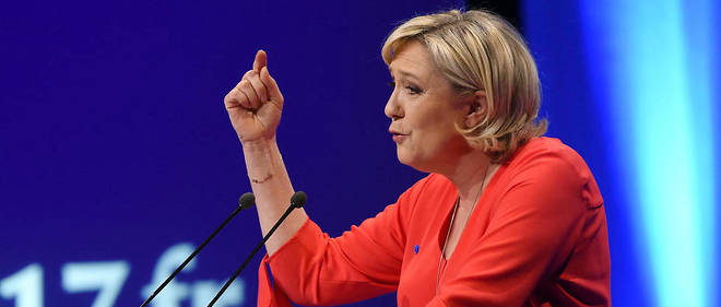 Marine Le Pen a plaide pour la promotion de "l'amour de la France" et d'une "politique de citoyennete".