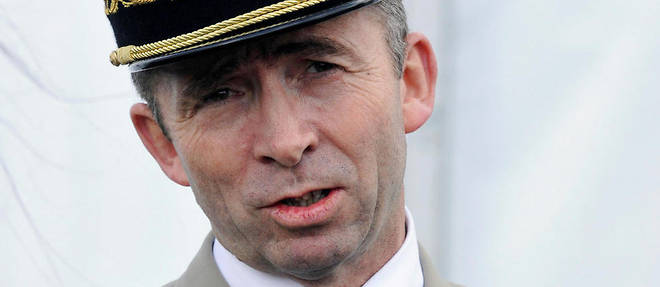 Le general de corps d'armee Christophe Gomart dirige la direction du renseignement militaire (DRM) francais, creee en 1992.